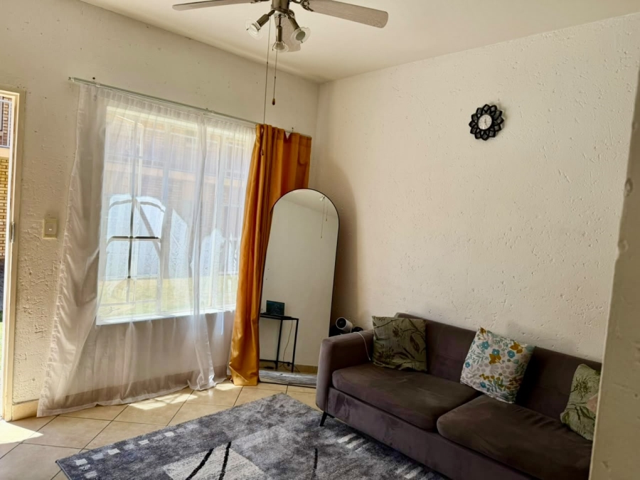2 Bedroom Property for Sale in Waterval East North West